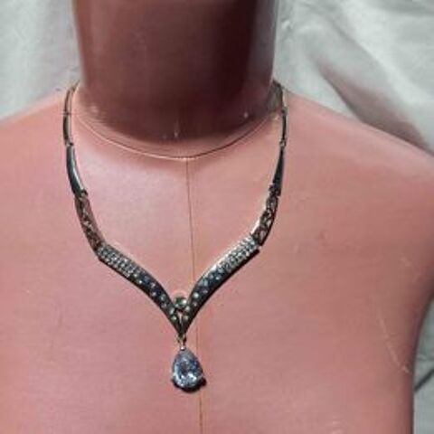 Collier argent avec strass violet 3 La Fert-sous-Jouarre (77)
