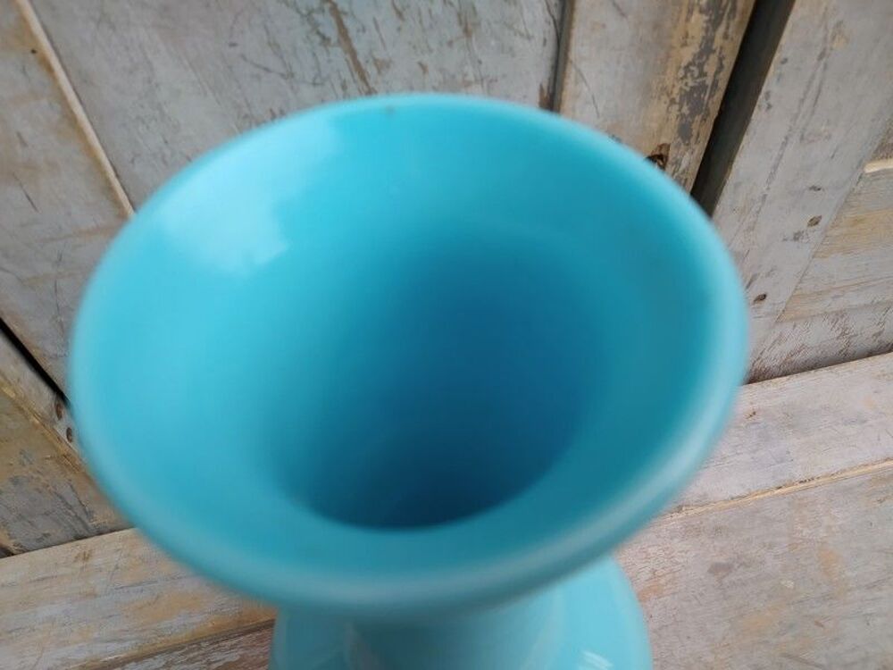 Grand Vase en Verre Opaline Bleue Charles X
Décoration