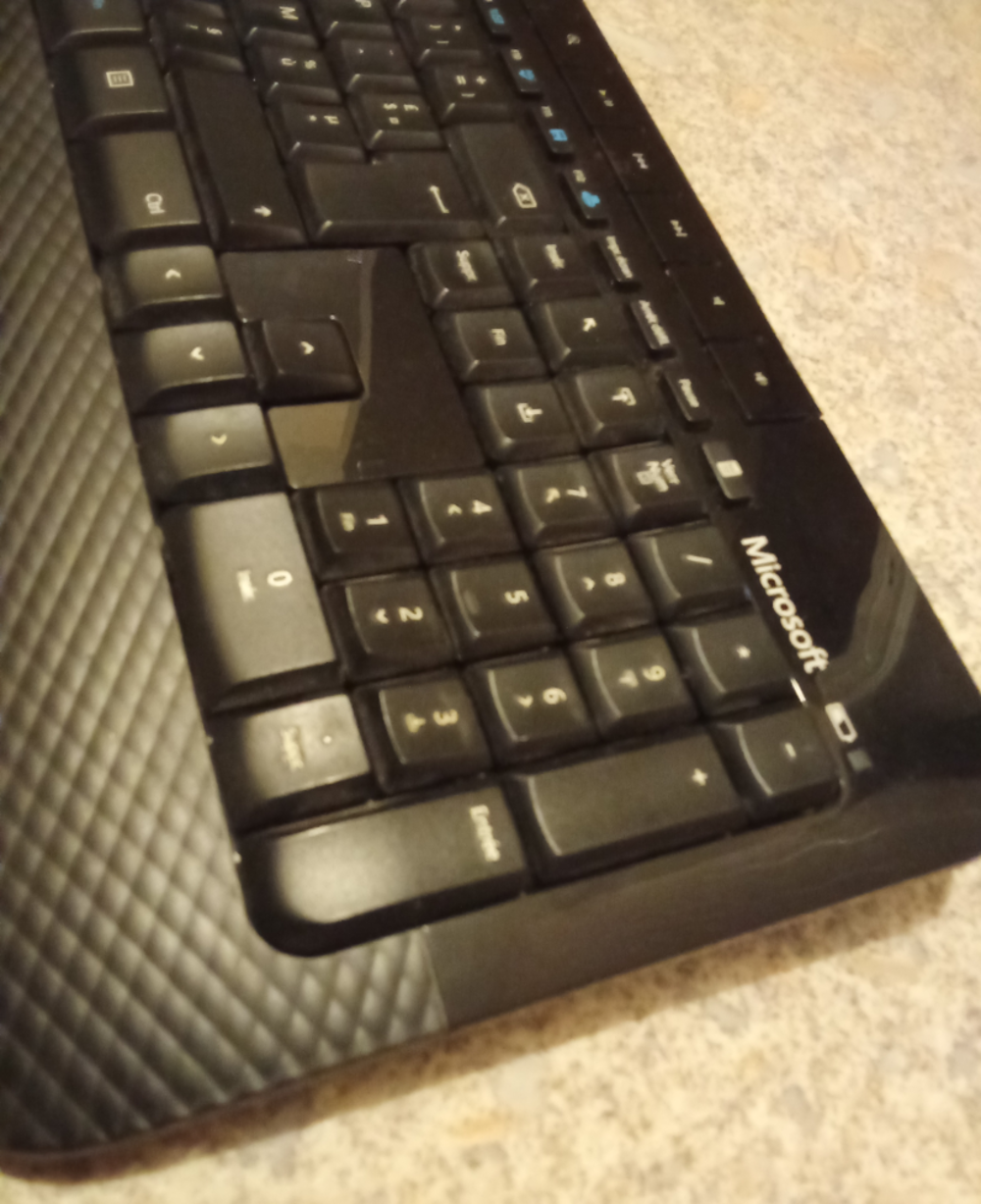 Clavier Microsoft Wireless + souris Matériel informatique