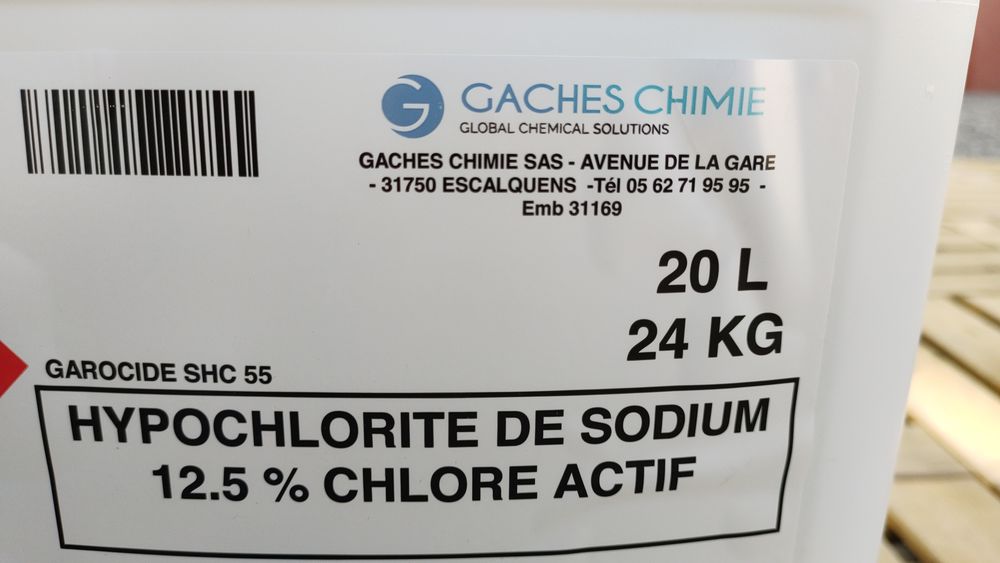 Bidon de Chlore Liquide de 20 Litres pour Piscine Jardin