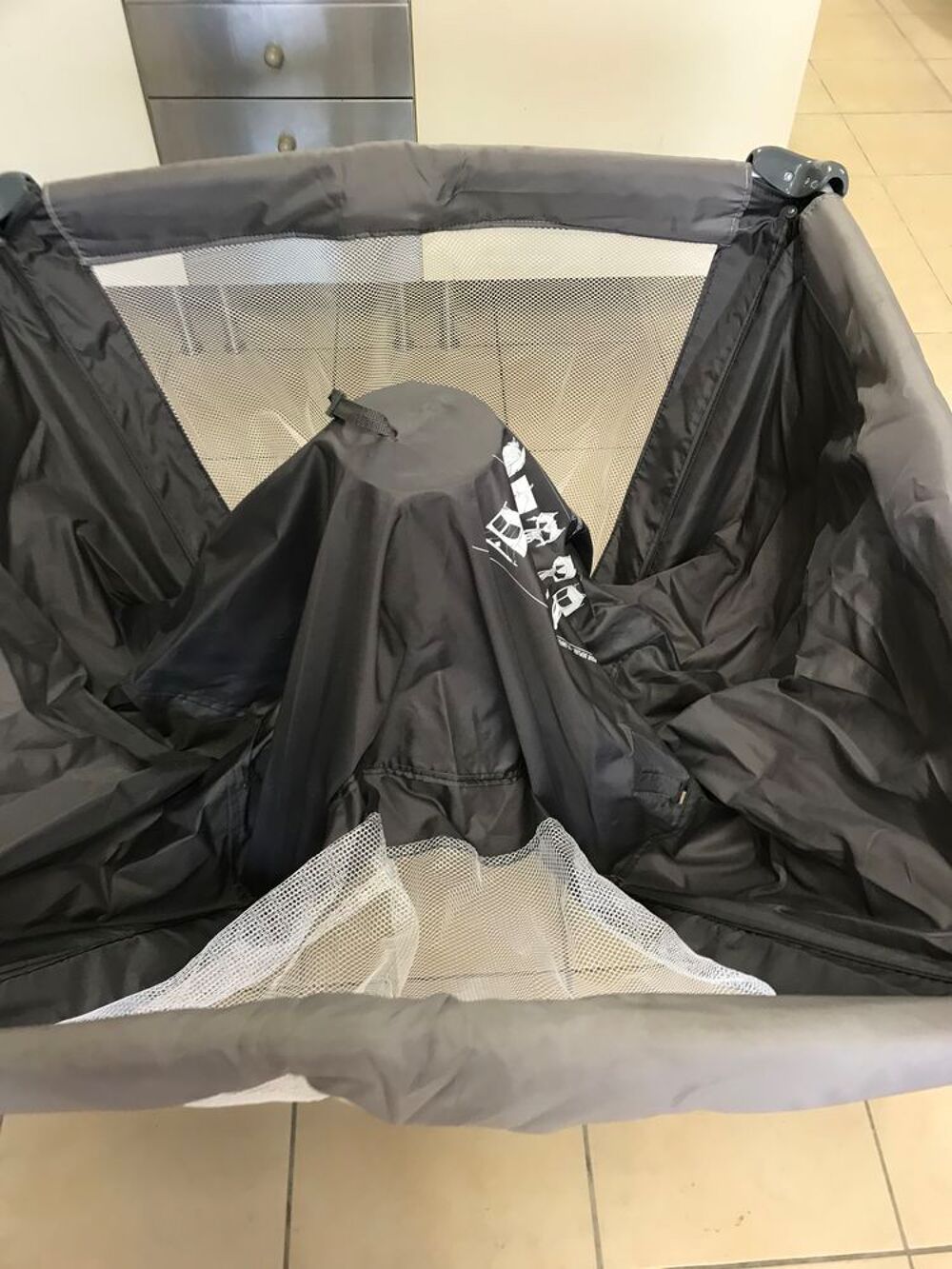 Parc pliant bebe , avec housse de transport, Pu�riculture