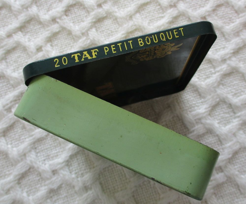 ANCIENNE BOITE A CIGARES TAF 