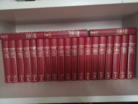 Encyclopedie en couleurs  Larousse 0 Villeparisis (77)