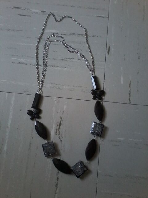 Collier fantaisie couleur noir et gris 5 Tourcoing (59)