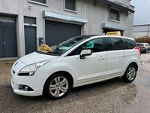 5008 1.6 HDi 112ch FAP BVM6 Business Pack 5pl 2011 occasion 42700 Firminy