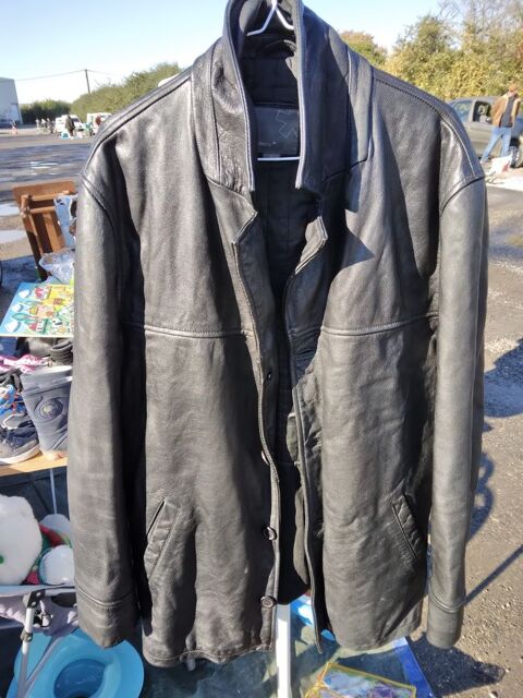 blouson en cuir 25 Montpellier (34)