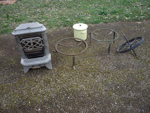 Po�le/tr�pieds chemin�e/roue de brouette/faitout �maill� 15 Castres (81)