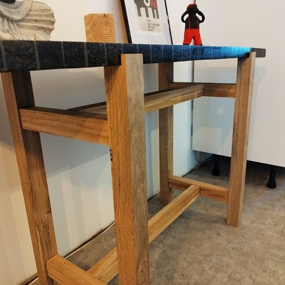 Table console, pi&egrave;tement bois, plateau marbre Meubles