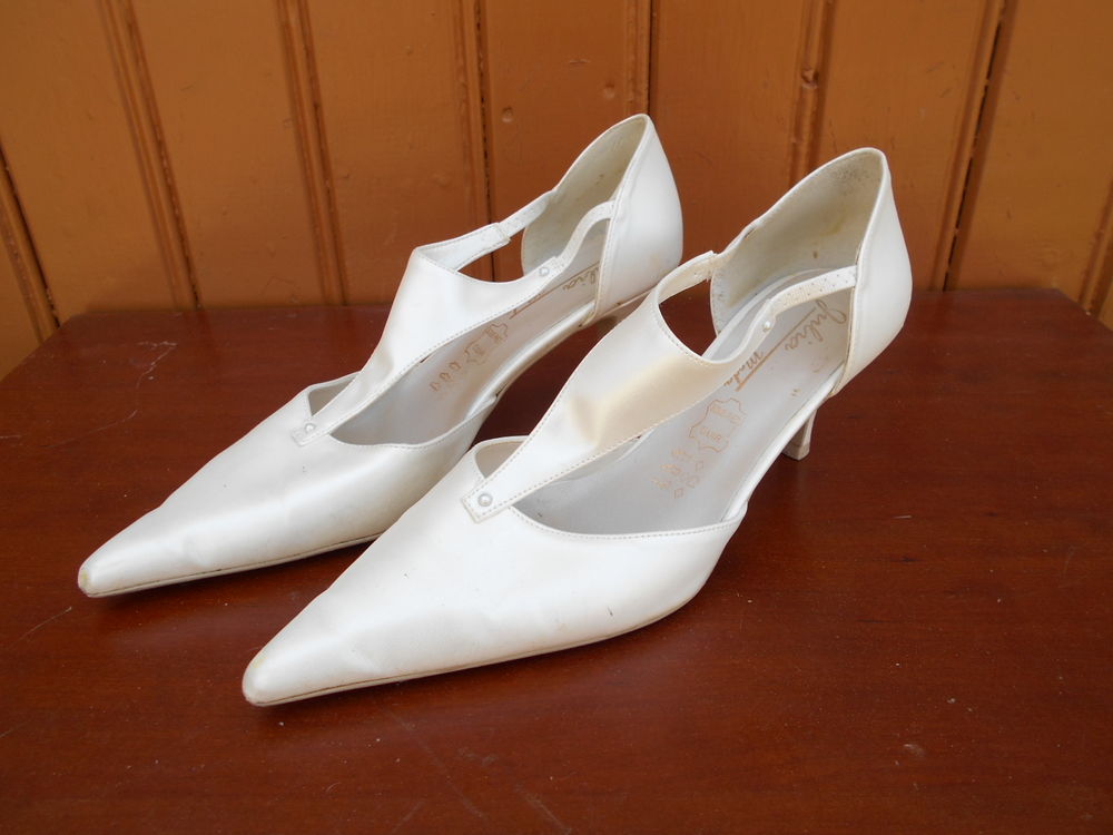 ESCARPINS cuir " Julia Moda " P. 39 Chaussures