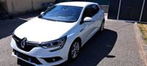 Megane IV M&eacute;gane IV Berline TCe 100 Energy Business 2017 occasion 38450 Vif