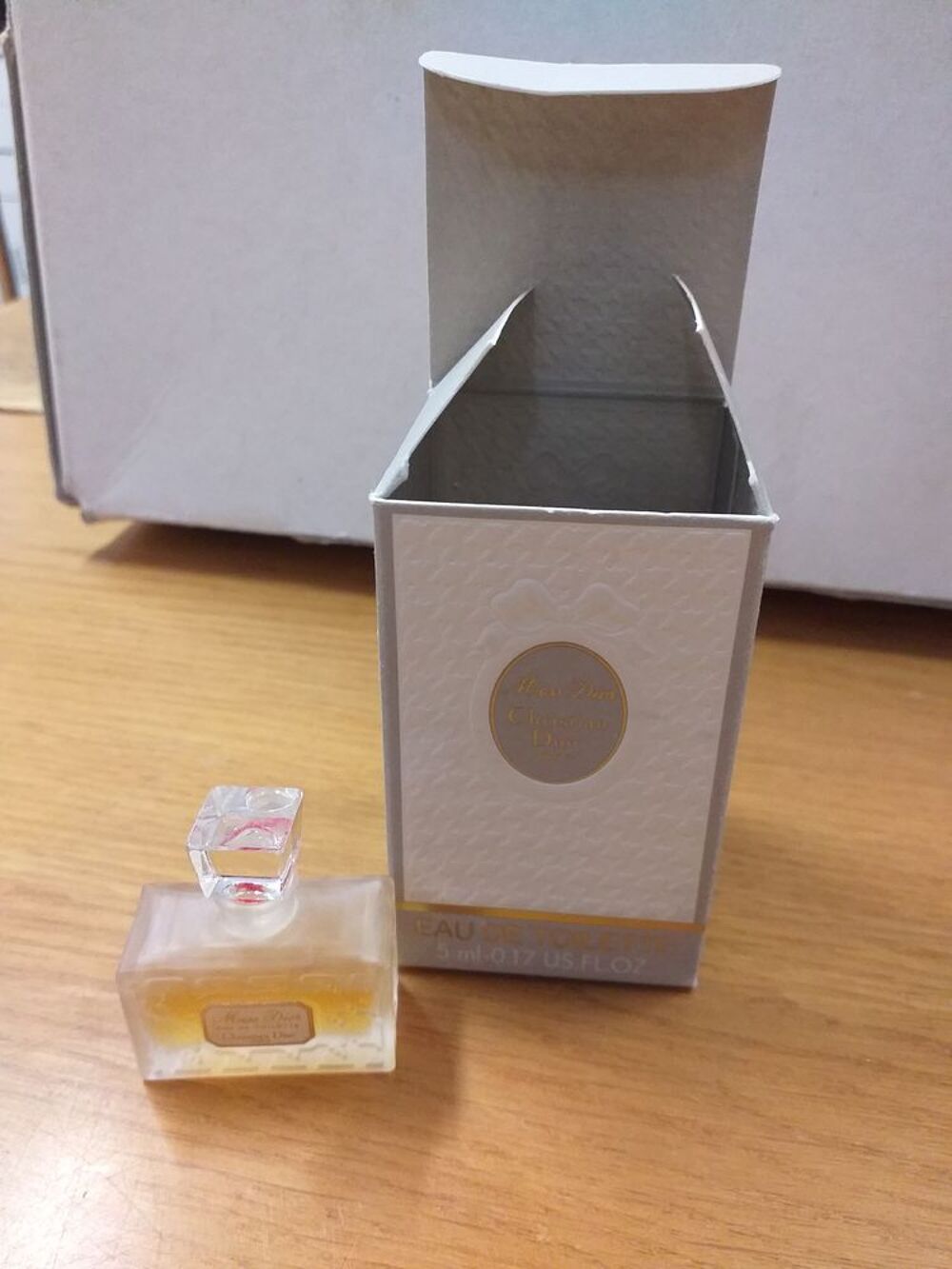 miniatures de parfum Dior 