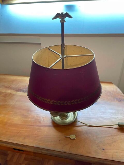 Lampe bouillotte rouge maison Collange empire 150 Pacé (35)