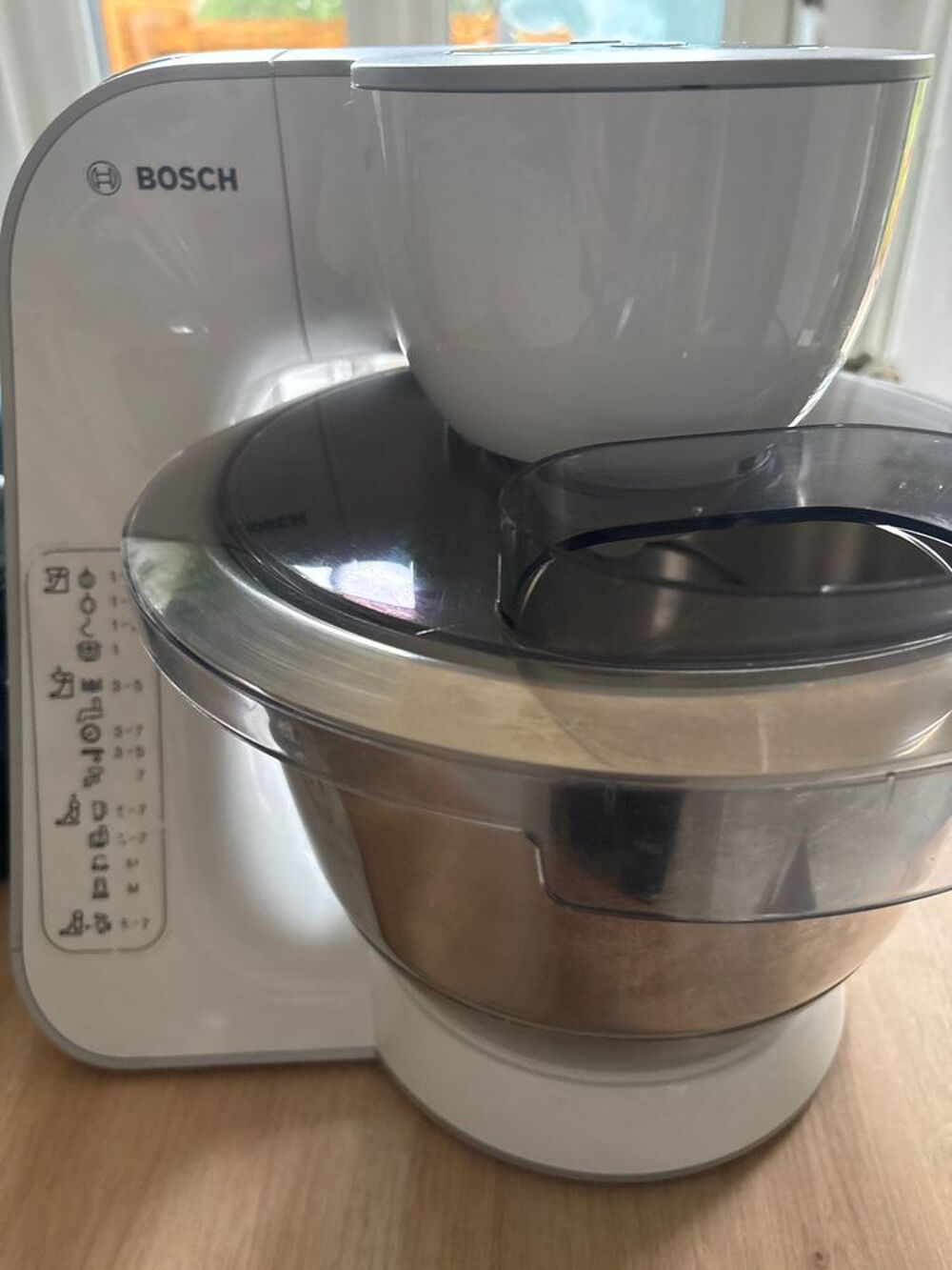 robot p&acirc;tissier multifonctions Electroménager