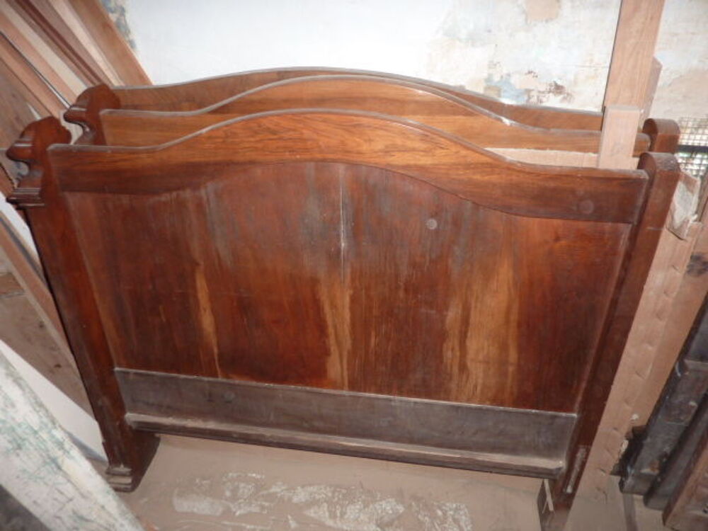 LITS ANCIENS NOYER Meubles