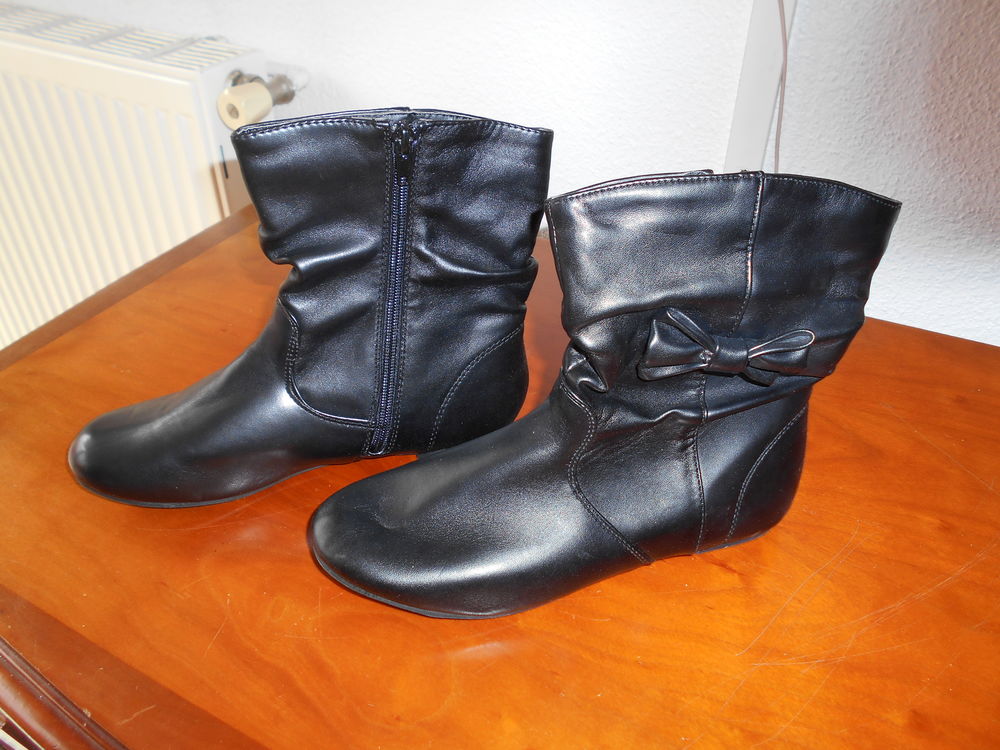Bottines femme P38 neuves Chaussures