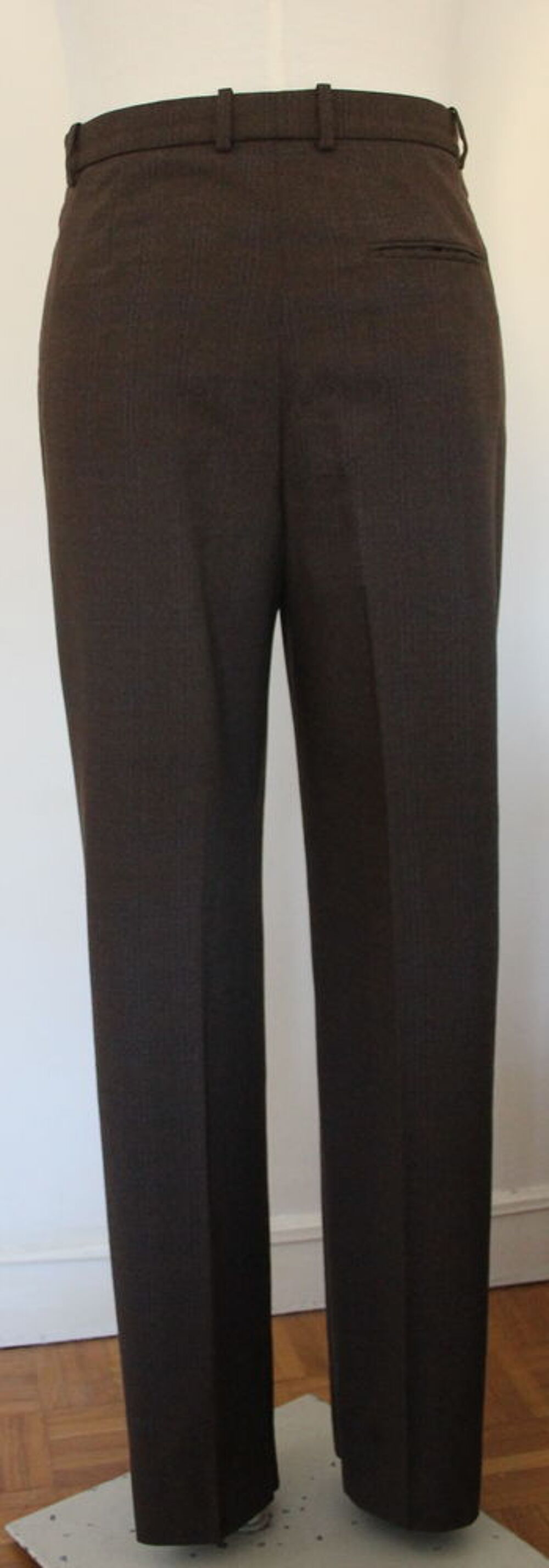 Pantalon marron chin&eacute; bleu &agrave; pinces HERMES Vêtements