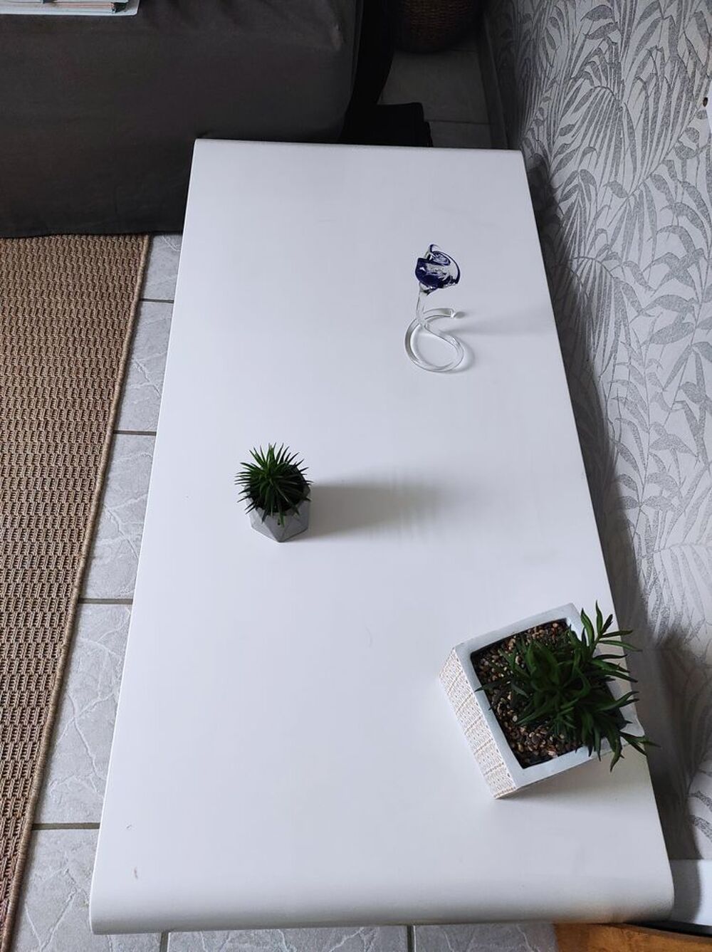 Table basse laqu&eacute;e blanche dimensions 120/58cm Meubles
