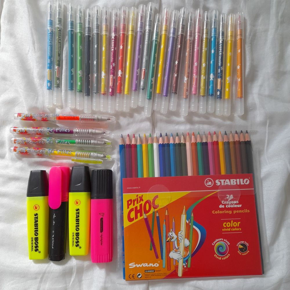 fournitures de loisirs r&eacute;cr&eacute;atifs Jeux / jouets
