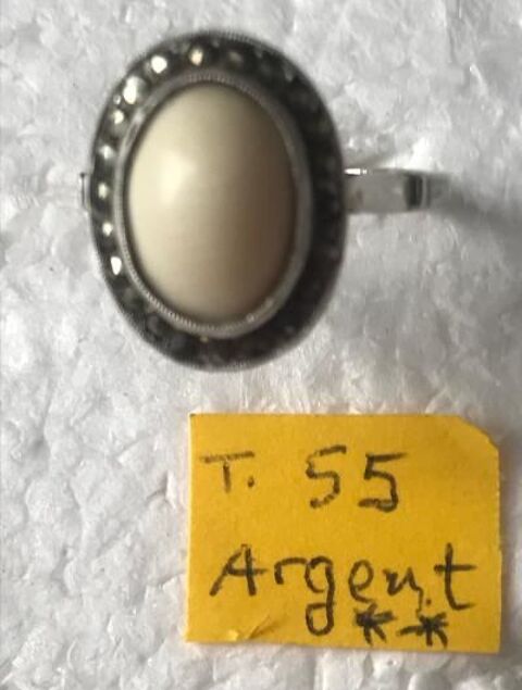 Bague ancienne en ARGENT cabochon en ivoire et marcassites 85 Dinan (22)