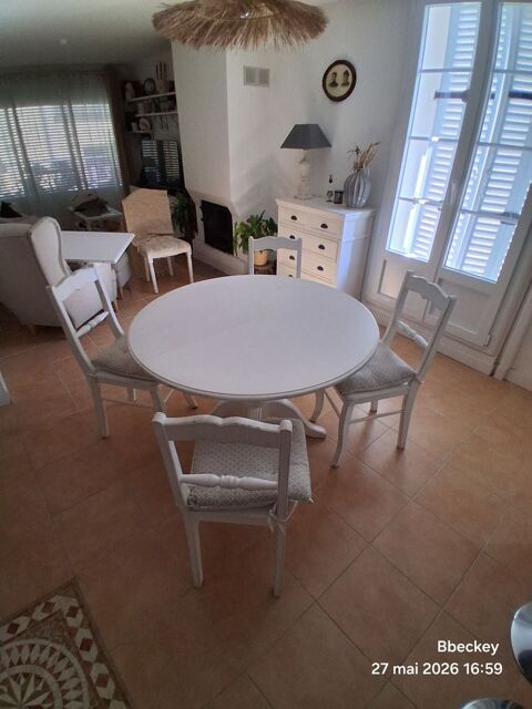 table Interior's et ses 4 chaises 200 Marseillan (34)