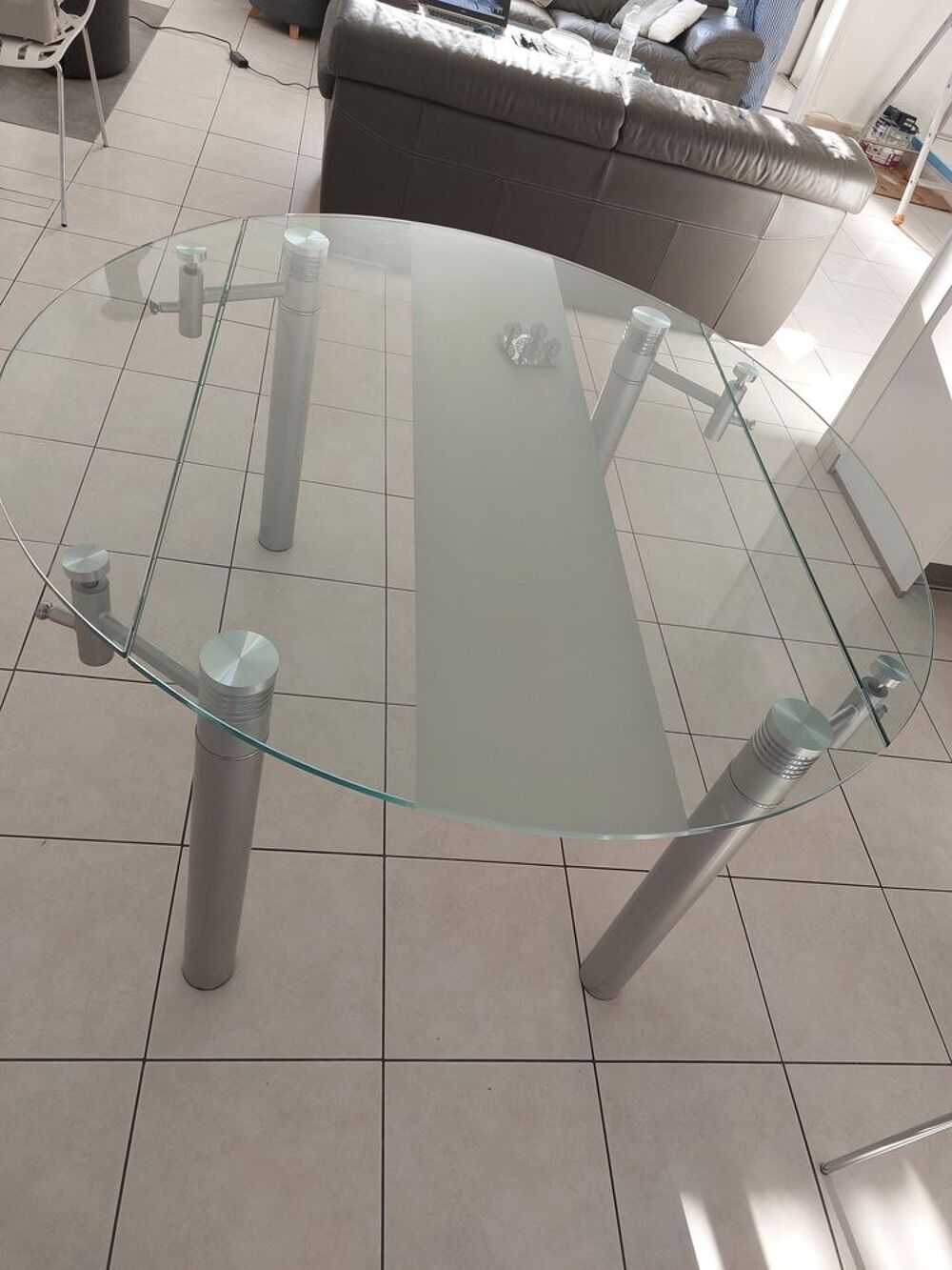 Table a manger en verre Meubles