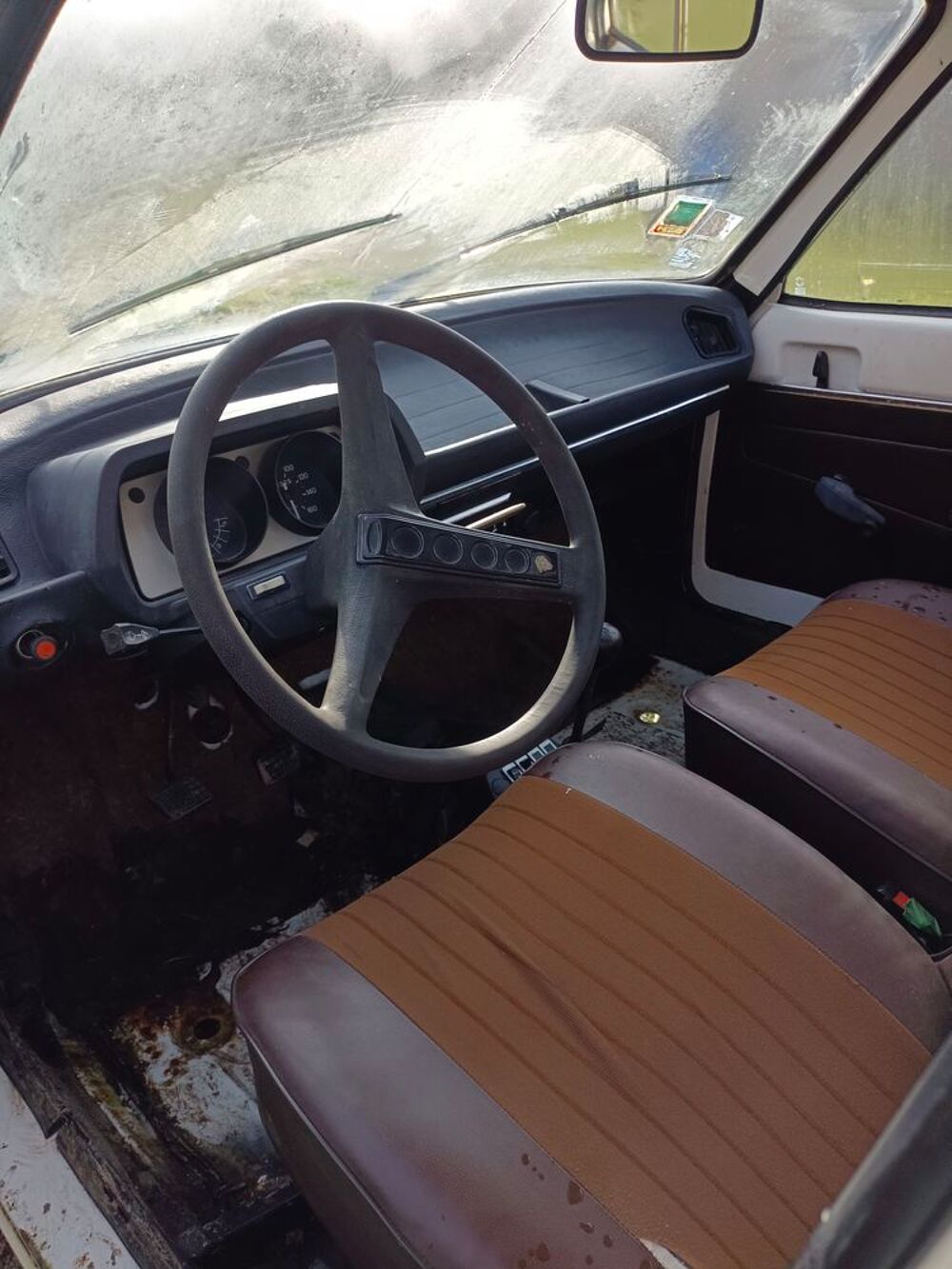 104 GL 1977 occasion 79110 Chef-Boutonne