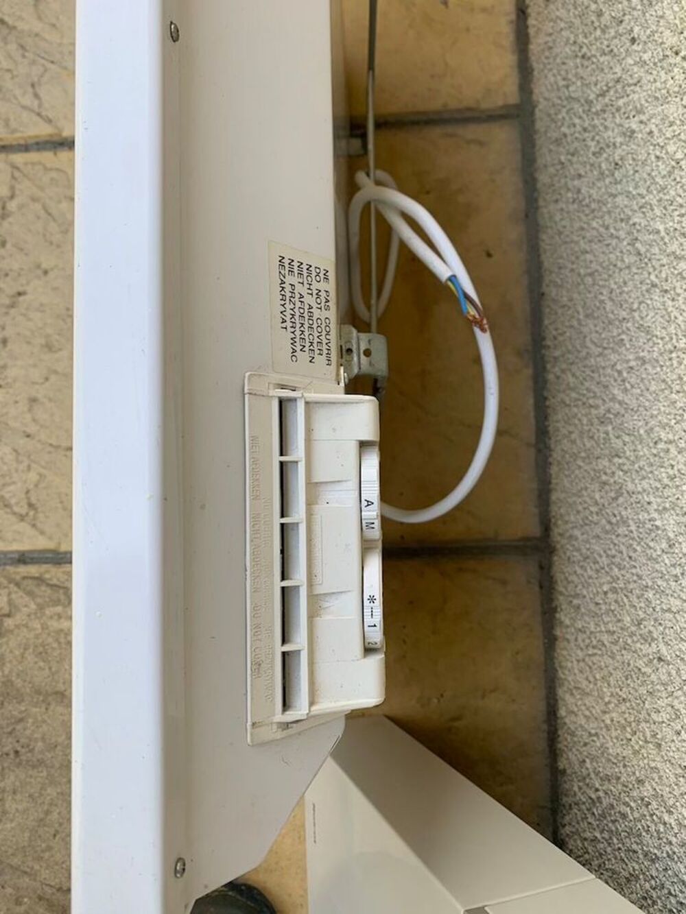Radiateurs &eacute;lectriques Noirot 500w 750w 1500W avec support Bricolage