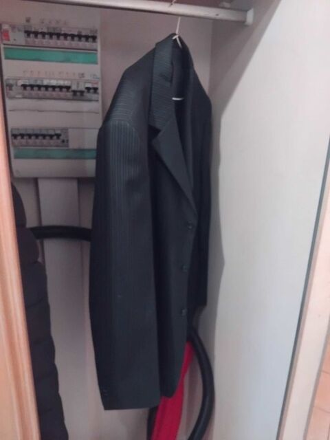 Veste en tissus noire-gris Izac Herblay (95)