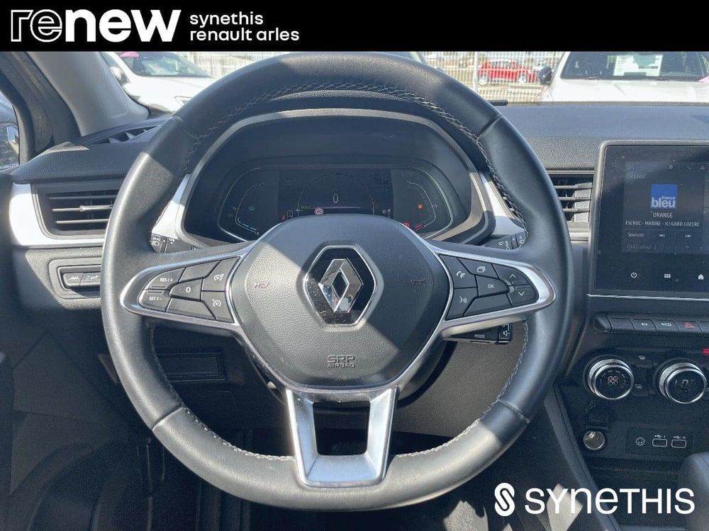 Captur E-Tech full hybrid 145 Equilibre 2023 occasion 13200 Arles