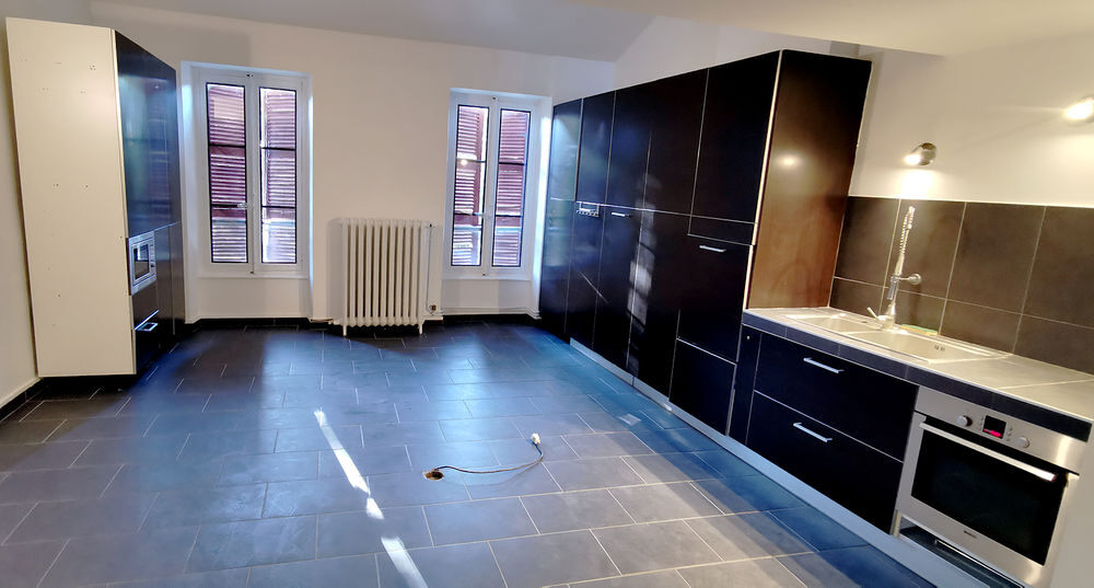 Location Duplex/Triplex T5 appartement duplex dans demeure ancienne Thil