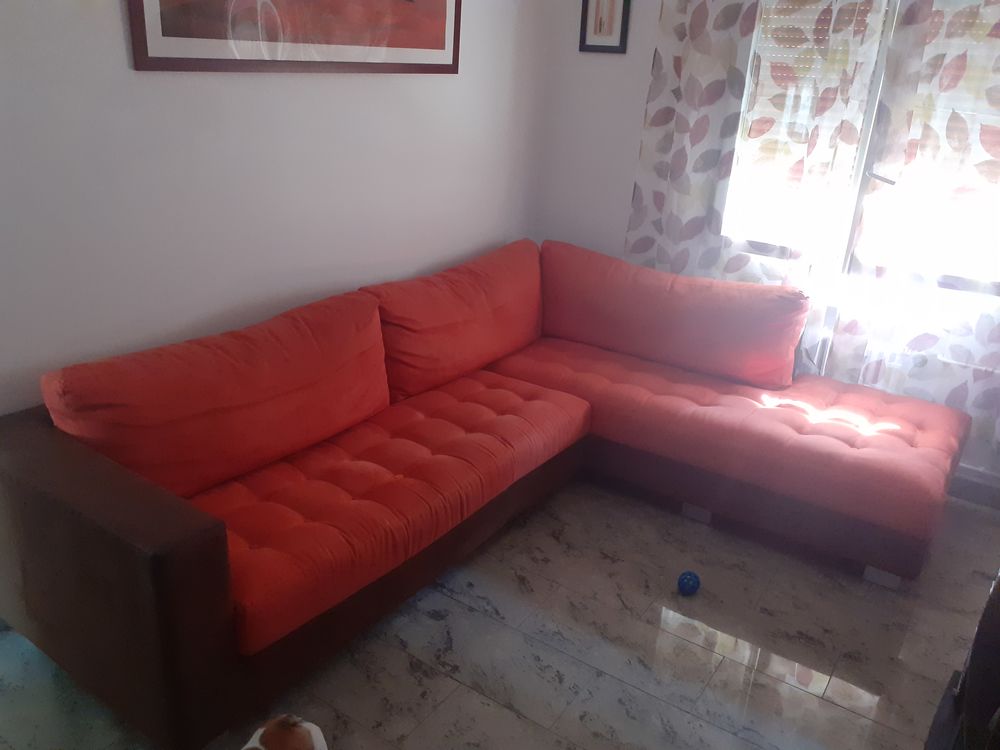 CANAPE D ANGLE AVEC MERIDIENNE Meubles