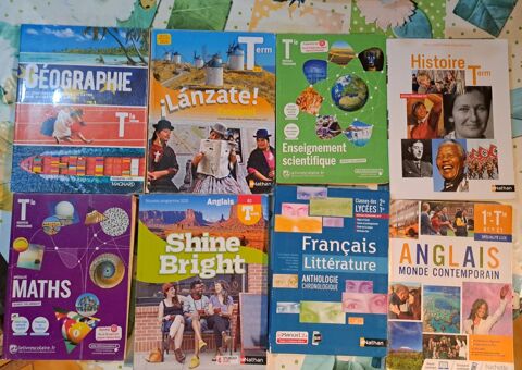 LIVRES CLASSE DE TERMINALE ET 1ERE 12 Le Lamentin (97)