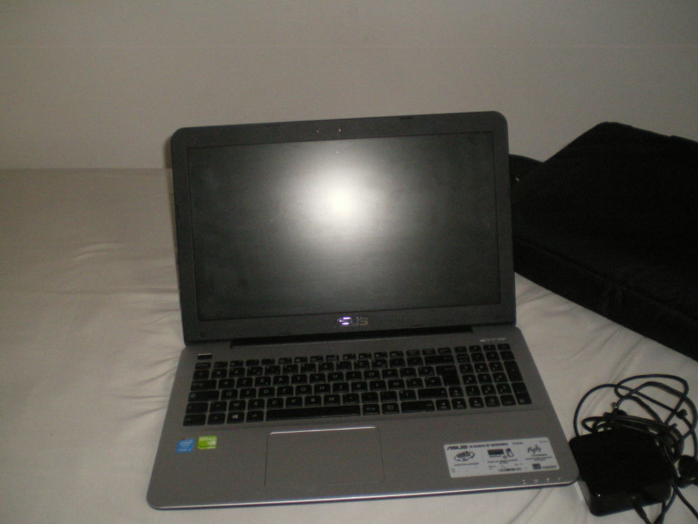 PC PORTABLE ASUS X555L Matériel informatique