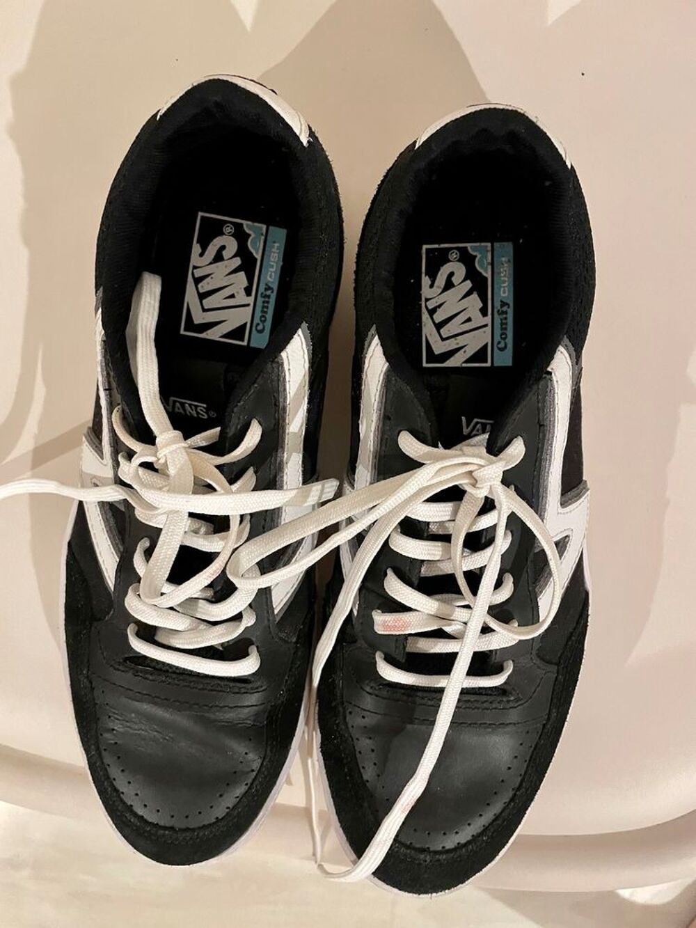 baskets Vans noires taille 40,5 quasi neuves ! Chaussures