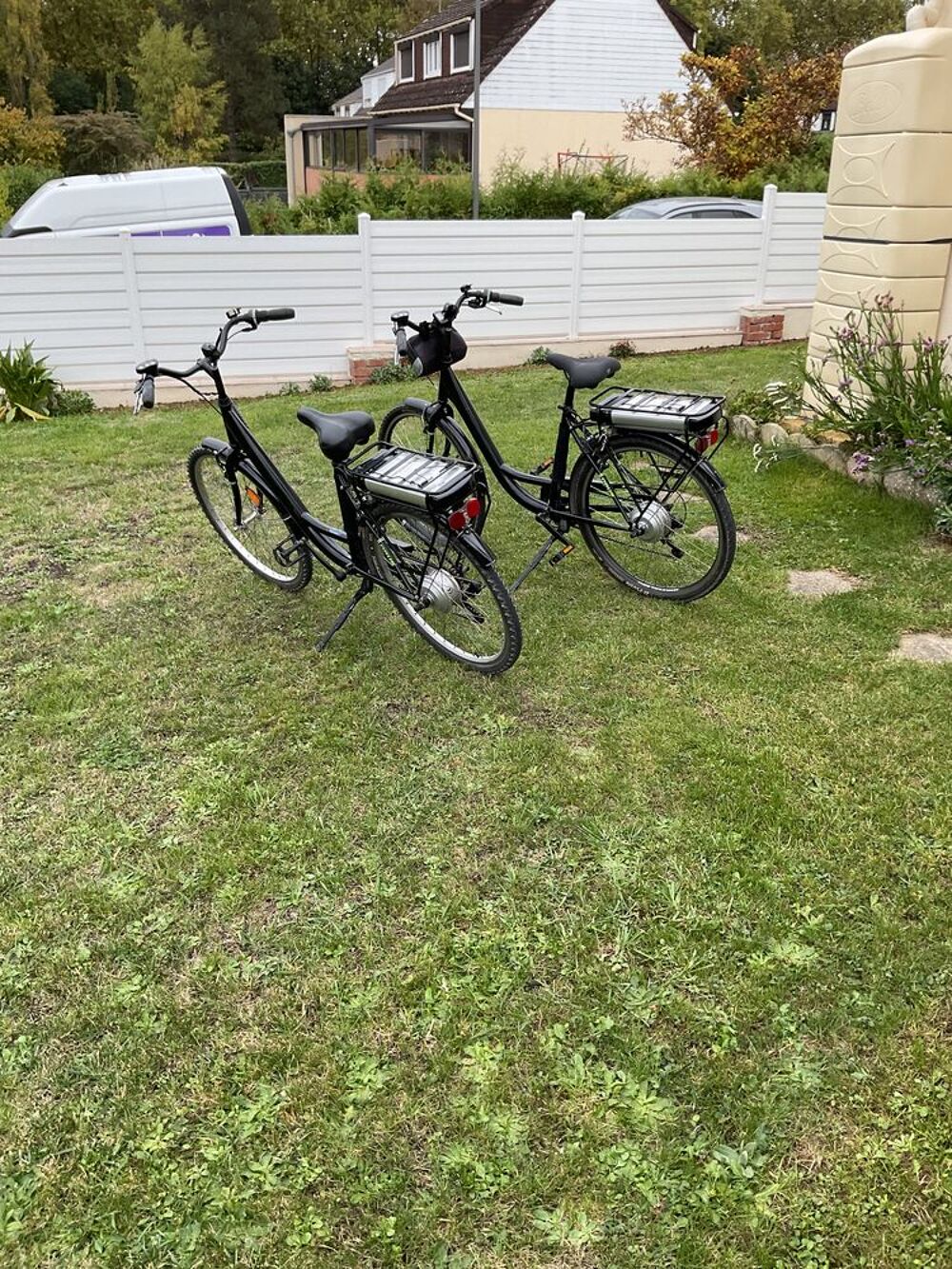 2 v&eacute;los &eacute;lectriques Vélos