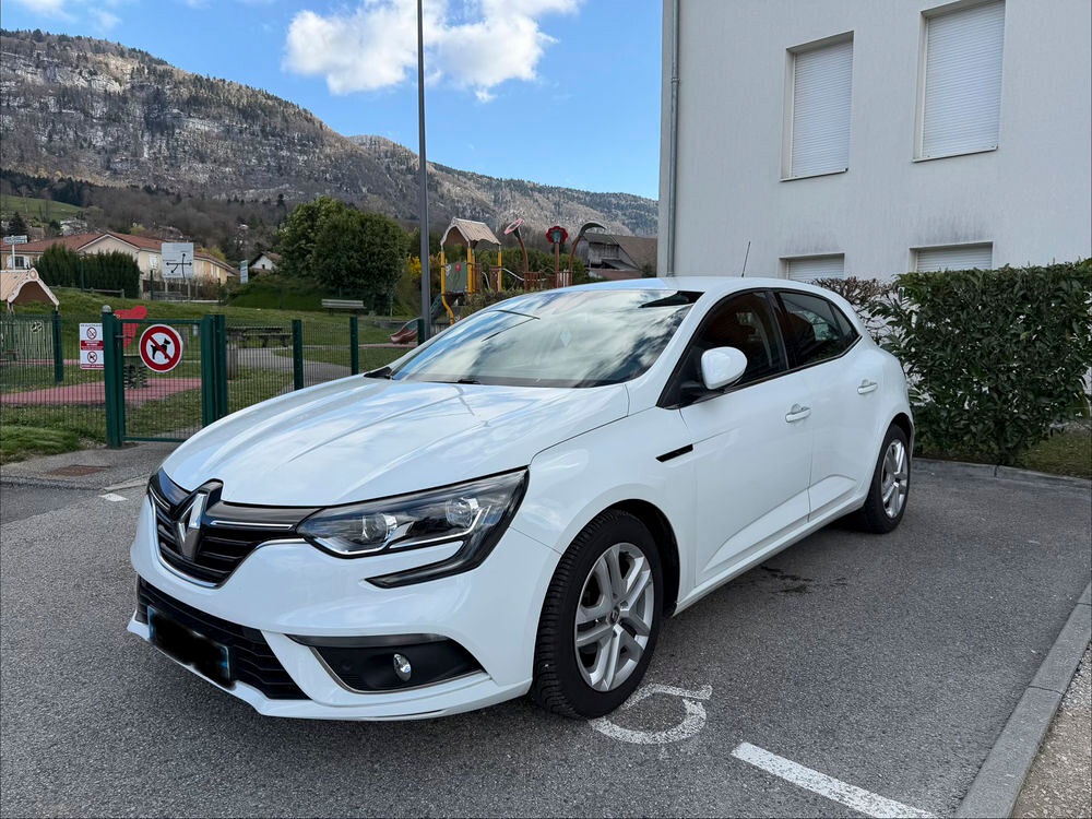 Megane IV M&eacute;gane IV Berline TCe 100 Energy Business 2017 occasion 74160 Beaumont