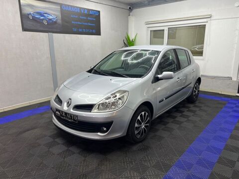 Renault clio iii 5 Portes 1.5 dCi 106ch DYNAMIQUE GARANTI