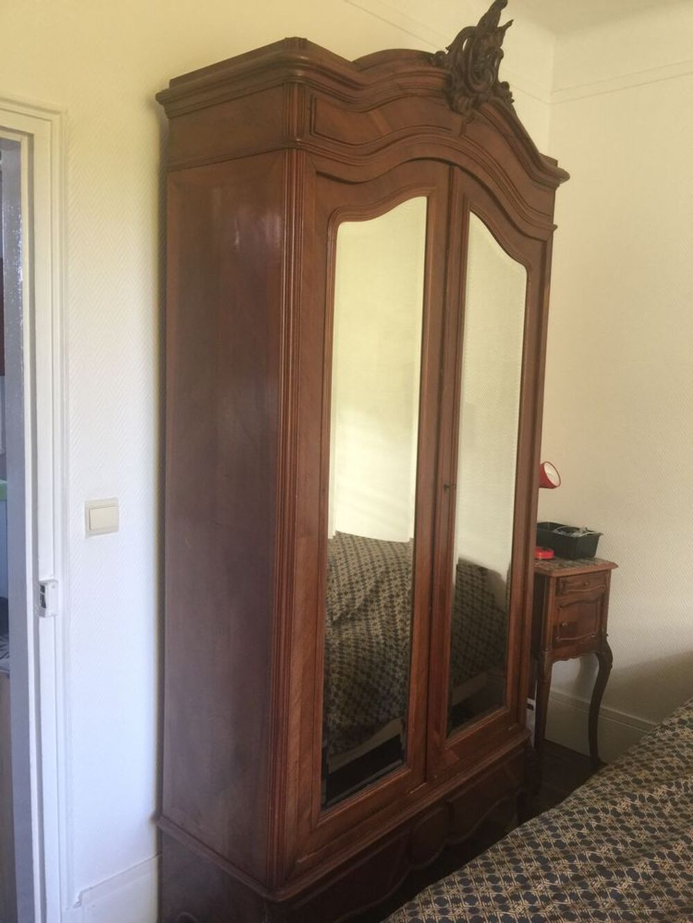 Armoire louis XV 110€ Meubles
