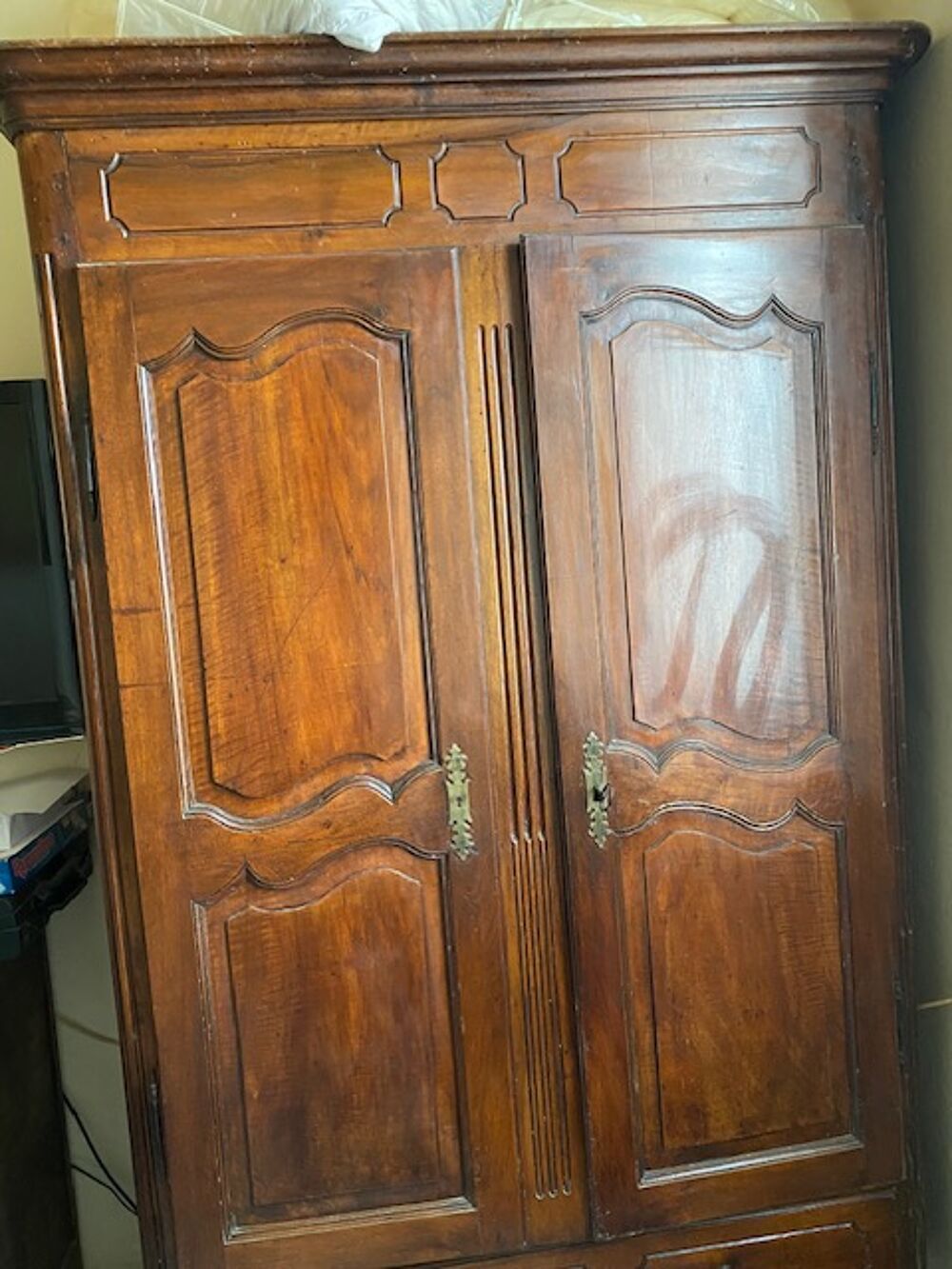 Armoire noyer Meubles