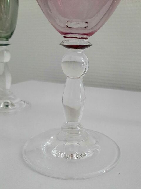 Lot de 34 verres iris�s. 50 Verzeille (11)