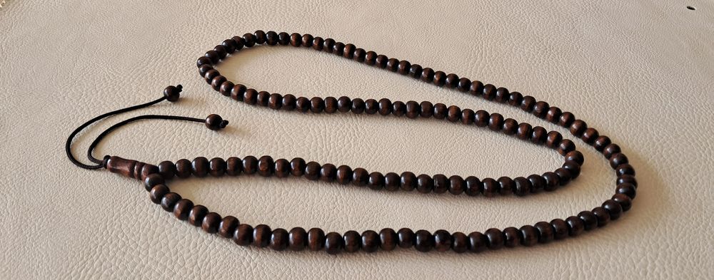 collier de perles en bois diam&egrave;tre 5 mm longueur 42 cm Bijoux et montres