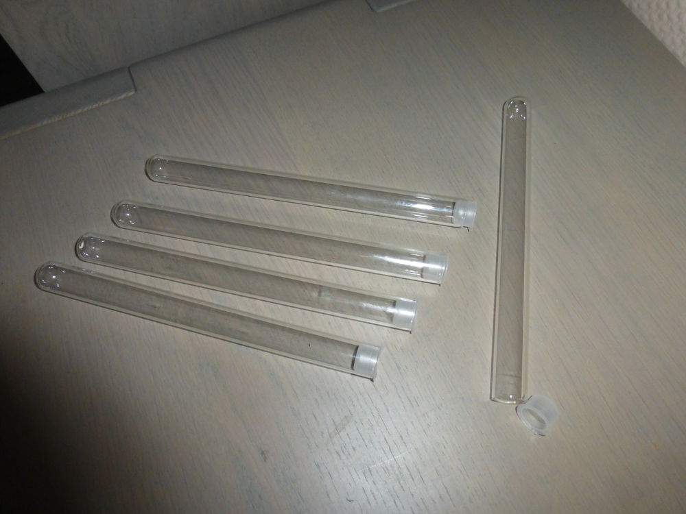 TUBE DE VERRE style labo - neuf Décoration