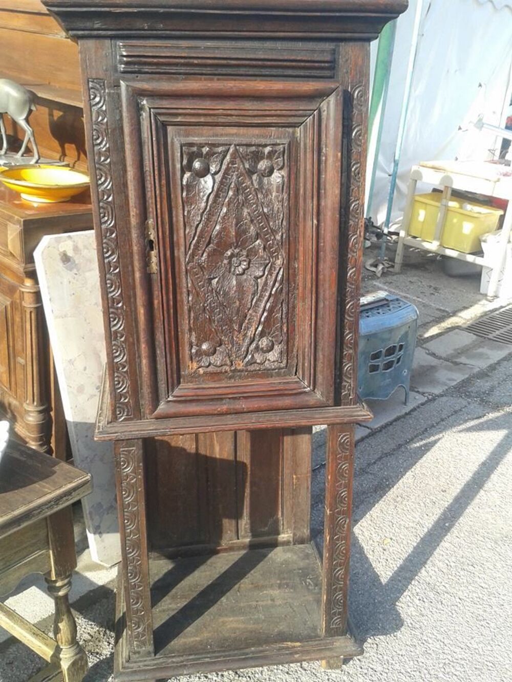Meuble d"&eacute;poque fin XVII Meubles