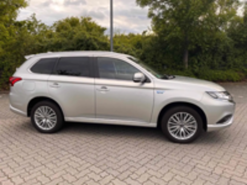 Outlander 2.4l PHEV Twin Motor 4WD Business 2020 occasion 64990 Mouguerre