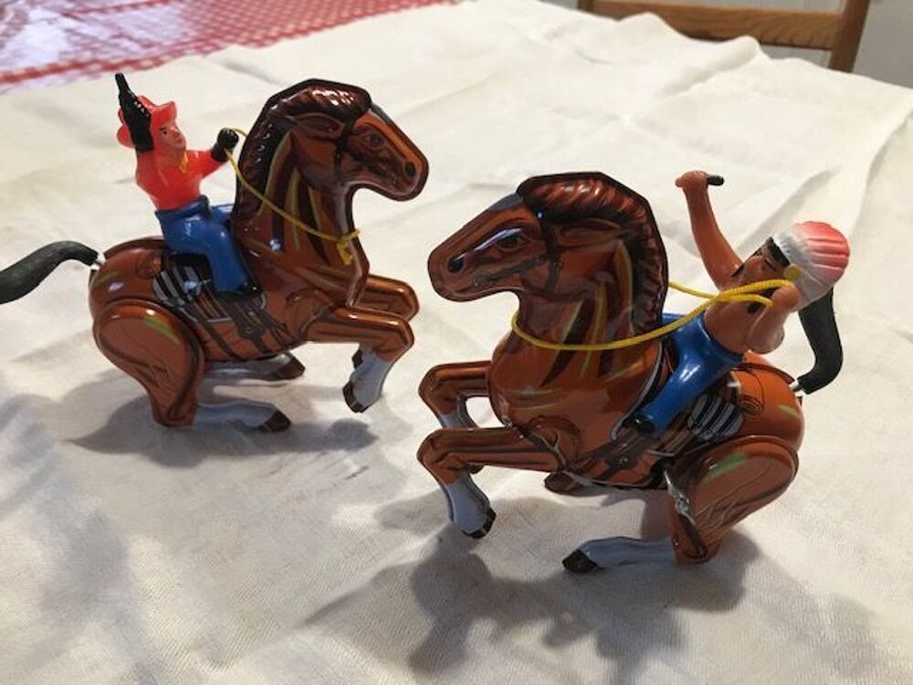 Cow boy et indien m&eacute;caniques 