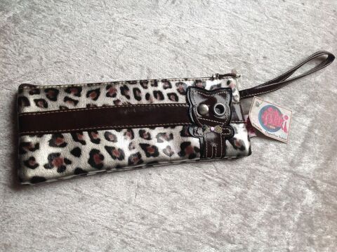 TROUSSE CHAT TITAKI 17,5 cm x 7 cm Envoi Possible 2 Tr�gunc (29)