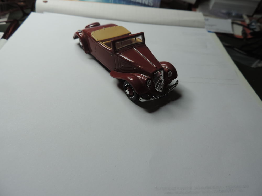 CITROEN TRACTION - CABRIOLET - 22 CV - Echelle : 1/43 &egrave;me 