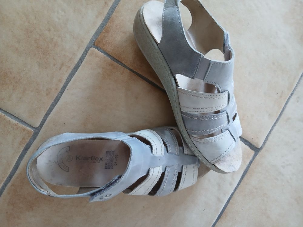 Une paire de chaussures d'&eacute;t&eacute; - Femme Chaussures