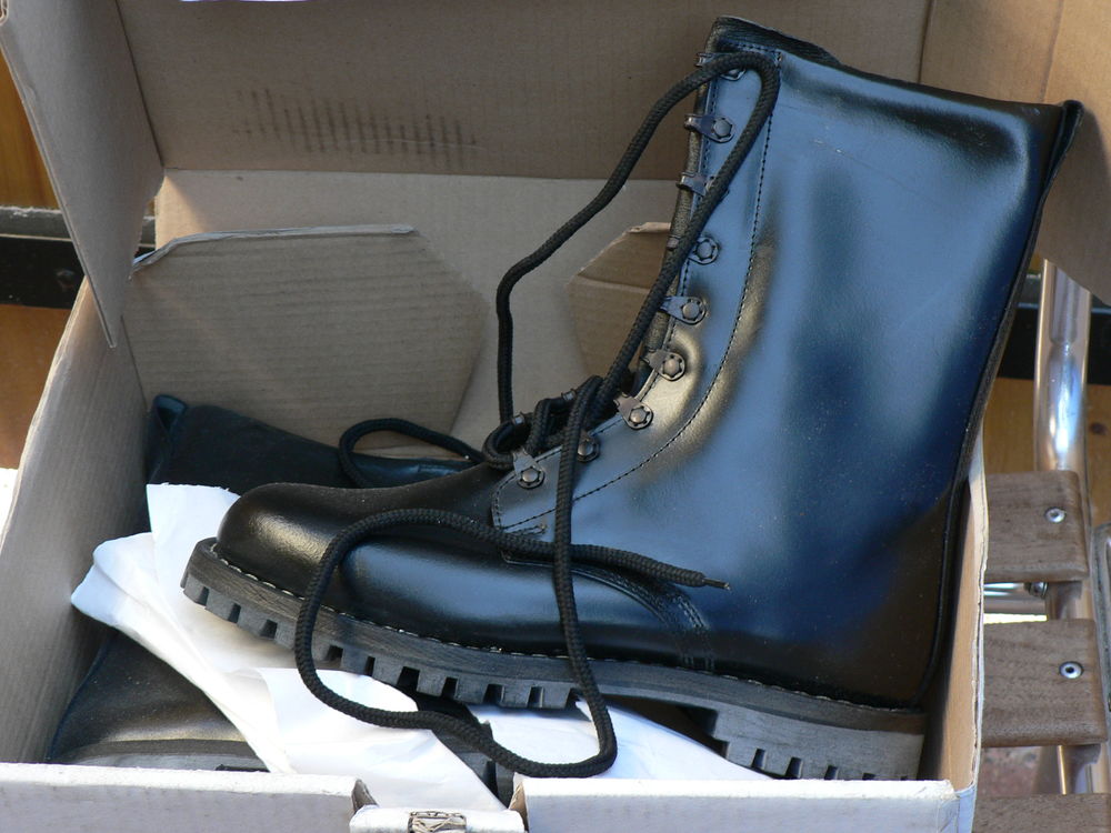 Bottes militaire Chaussures