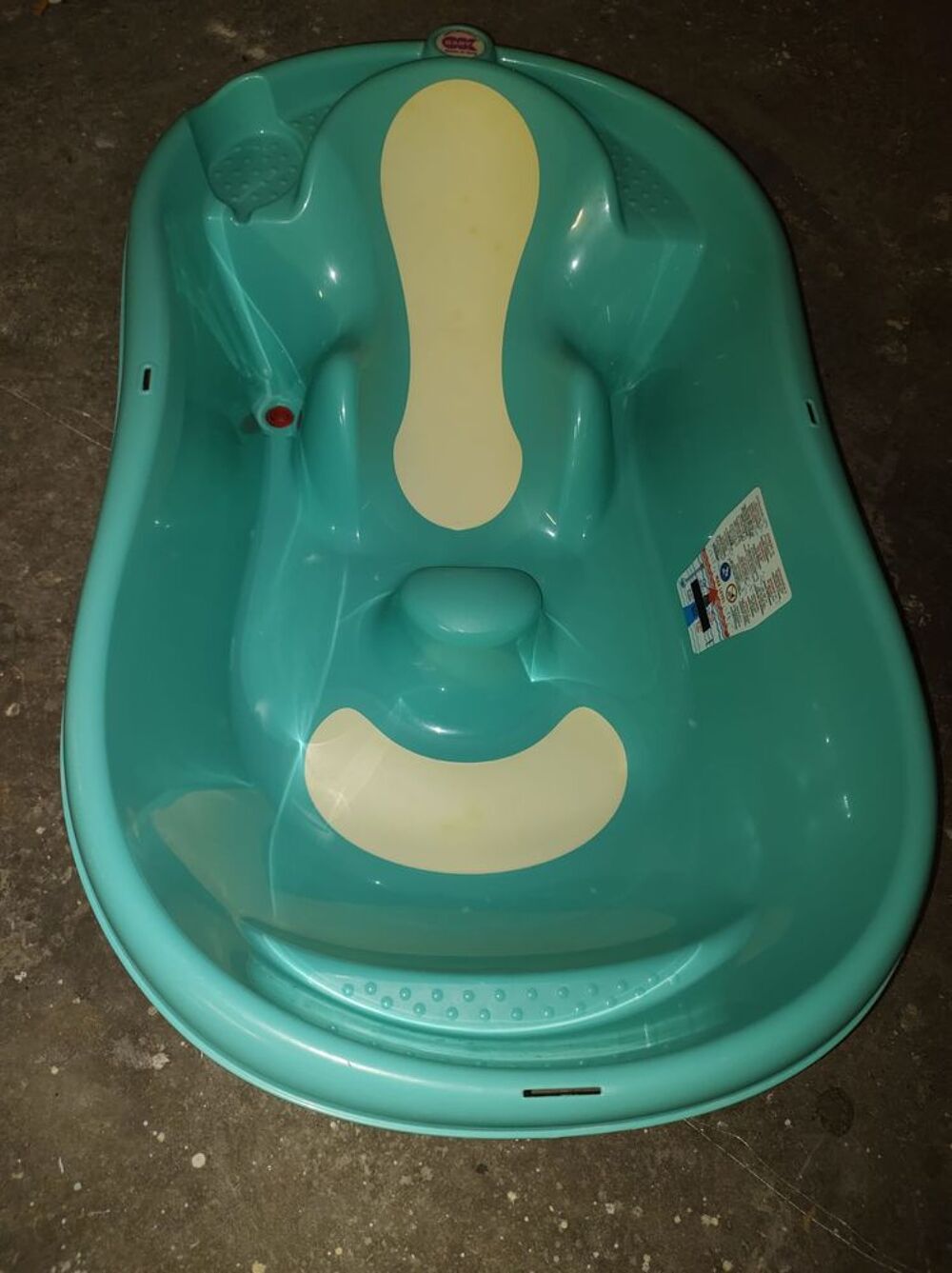 Baignoire et Chaise Haute beb&eacute;/enfant Pu�riculture